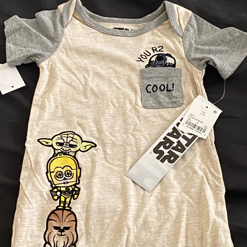 2 NWT STAR WARS 12MONTHS BODYSUIT OUTFITS! USE THE FORCE!!